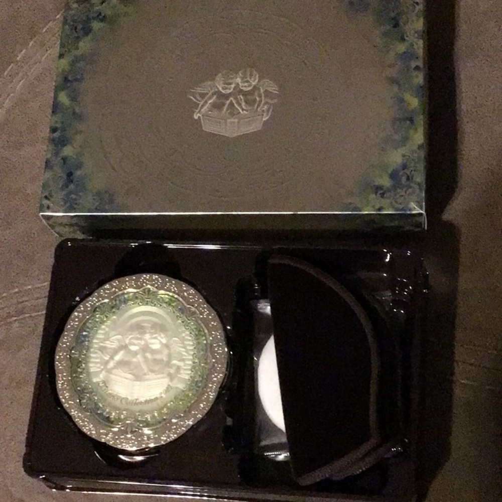 Milano Collection 2021 face up powder